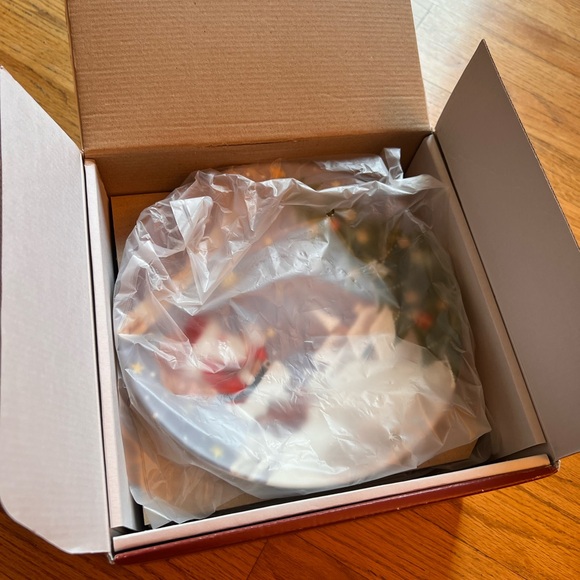 Lenox Christmas Collage Party Plates Set of 4 - Picture 7 of 10